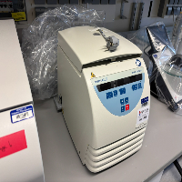 VWR Micro Star 21R Refrigerated Centrifuge image 0